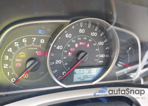 2015 Toyota Rav4 Le z USA, uszkodzony, nr VIN JTMBFREV5FD156245